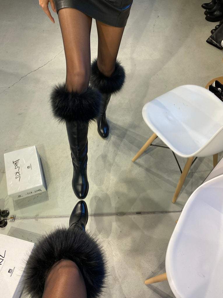 Furry black stylish long boots