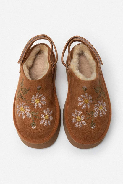 Suede daisy pattern fur lined platform shoes