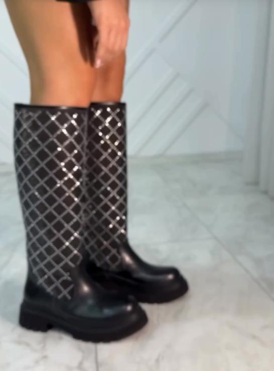 Diamond-patterned fashionable rhinestone high boots