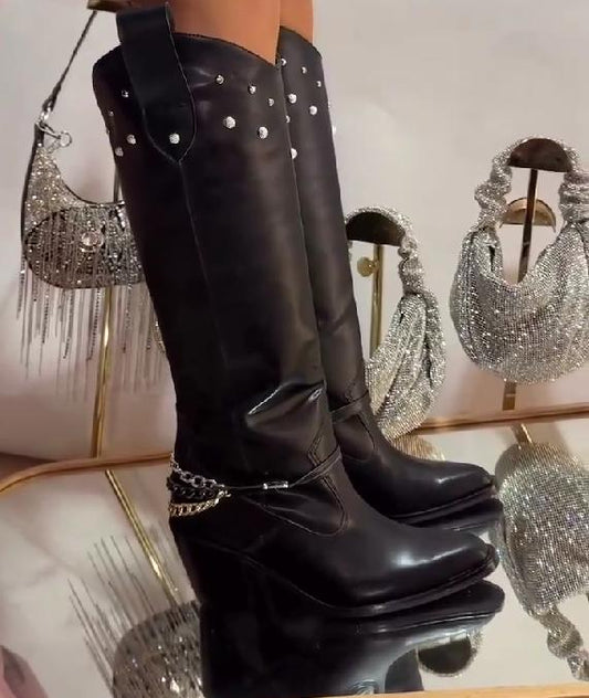 Rivet cool thick heel boots