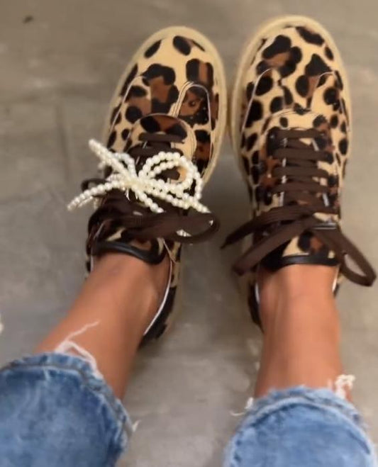 Removable pearl leopard print casual shoes