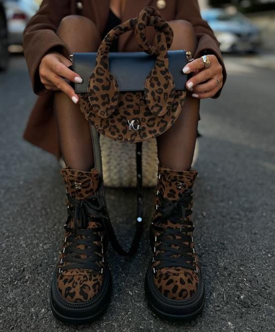 Leopard print Martin boots