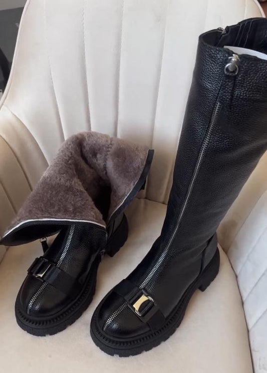 Italian leather boots with zipper design